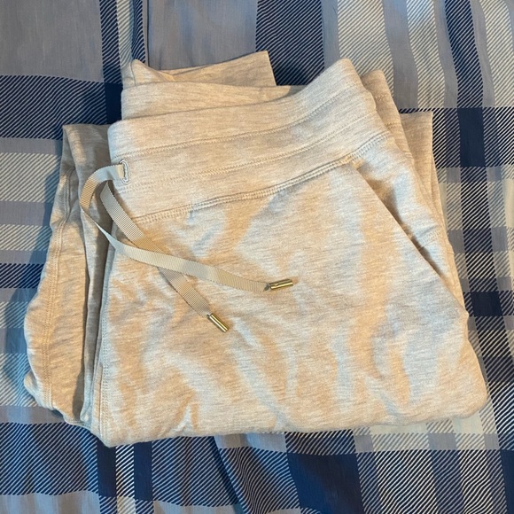 Lululemon Soft Jogger Bundle - Picture 5 of 6